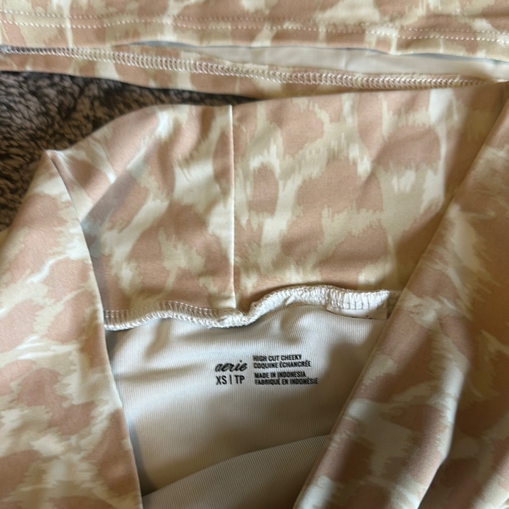 Beige Patterned Bikini Set - Picture 4 of 4